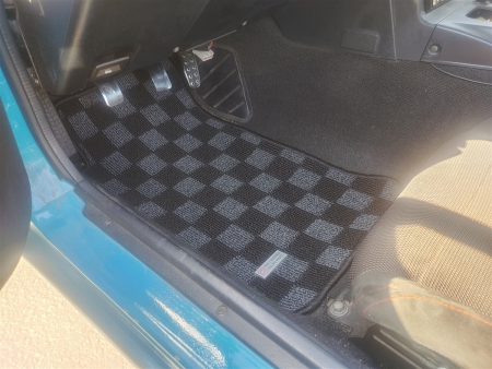 P2M MAZDA MIATA ’90-97 (NA) / 1998-05 (NB) RACE FLOOR MATS : DARK GREY